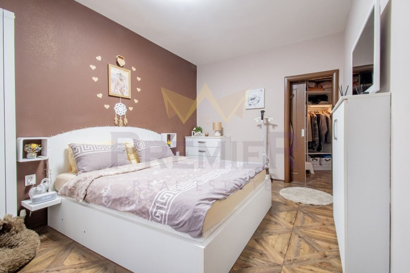 Till salu  3 sovrum Sofia , Knjajevo , 200 kvm | 57551344 - bild [11]