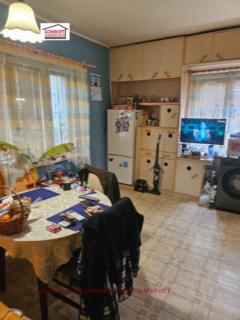 Продава  Етаж от къща град Плевен , Мара Денчева , 100 кв.м | 44471490 - изображение [2]