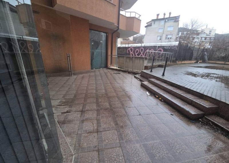 Продава ЗАВЕДЕНИЕ, гр. Кюстендил, Център, снимка 4 - Заведения - 53392739