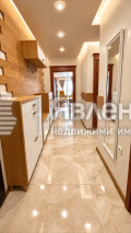 Продава 3-СТАЕН, град Варна, Левски 1 • 345000 € • 24114764 15