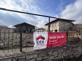 Продажба на имоти в с. Левски, област Варна - изображение 1 