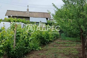 Продава  Вила, град Разград