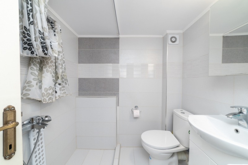 Продава 3-СТАЕН, гр. Бургас, Център, снимка 11 - Апартаменти - 54424789