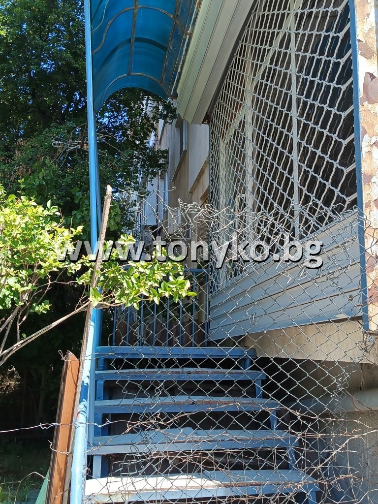Продава МАГАЗИН, гр. Пловдив, Кючук Париж, снимка 2 - Магазини - 54958396