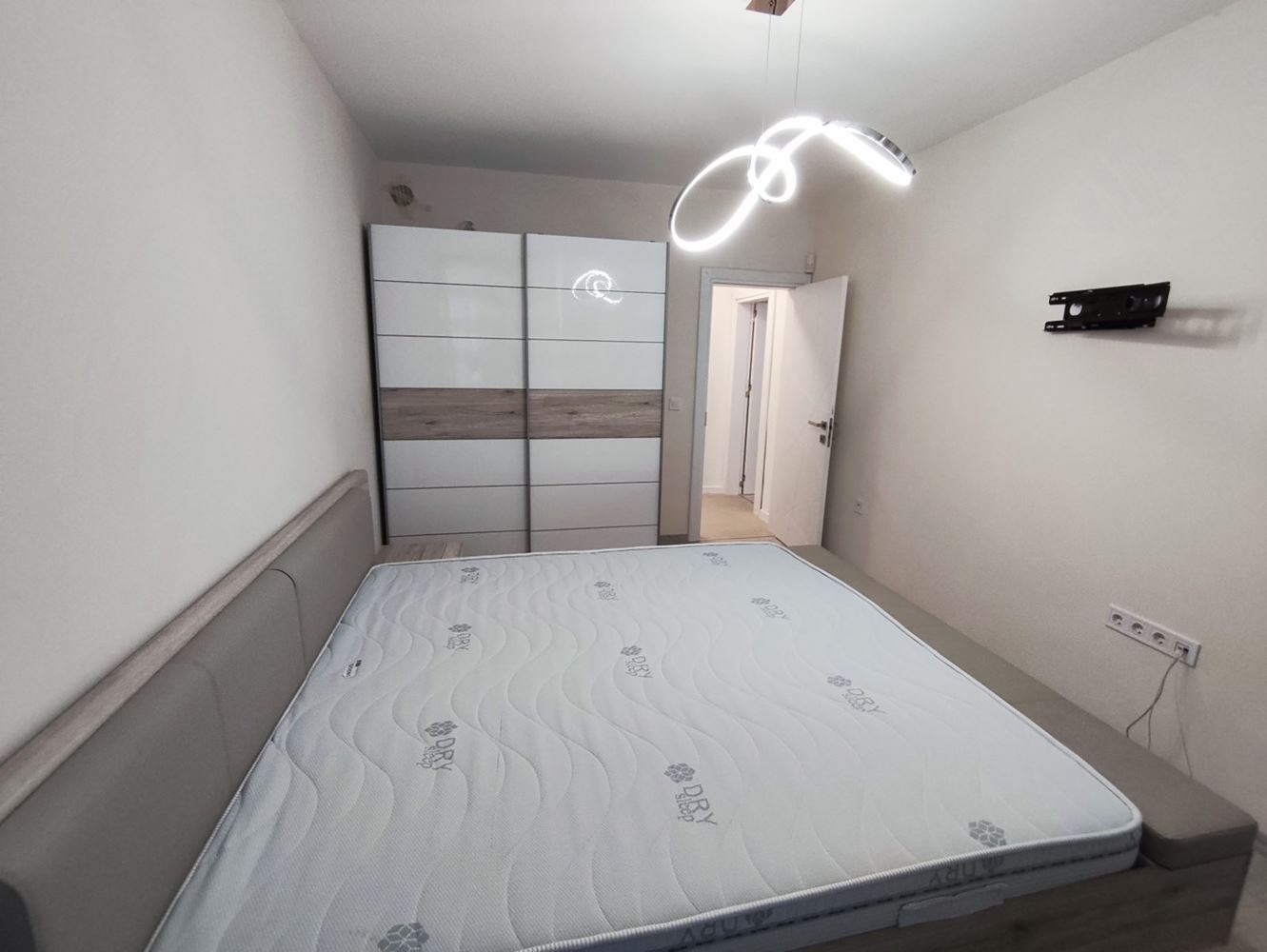 Продава 4-СТАЕН, гр. София, Зона Б-18, снимка 9 - Апартаменти - 54218728