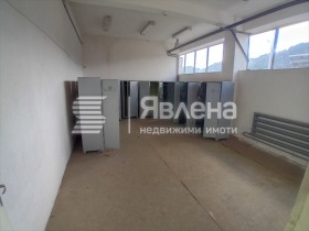 Industribygning Vievo, region Smolyan 7
