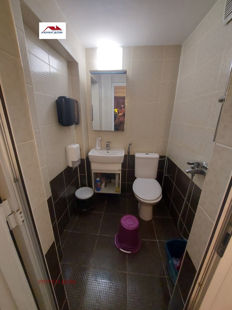 Продава ЕТАЖ ОТ КЪЩА, гр. Шумен, Военно училище, снимка 8 - Етаж от къща - 50698203