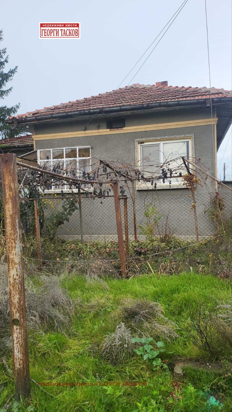 Продава КЪЩА, гр. Тутракан, област Силистра, снимка 3 - Къщи - 52479617