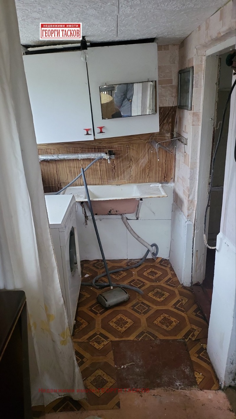 Продава КЪЩА, гр. Тутракан, област Силистра, снимка 5 - Къщи - 52479617