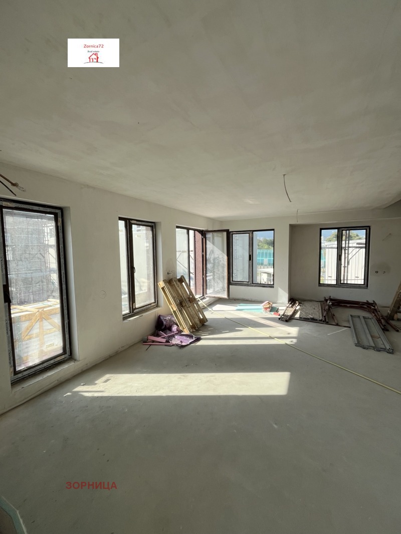 Продава МЕЗОНЕТ в град София, Младост 1 - 185 кв.м / 416 000 € » 813 625.28 лв., ЗОРНИЦА