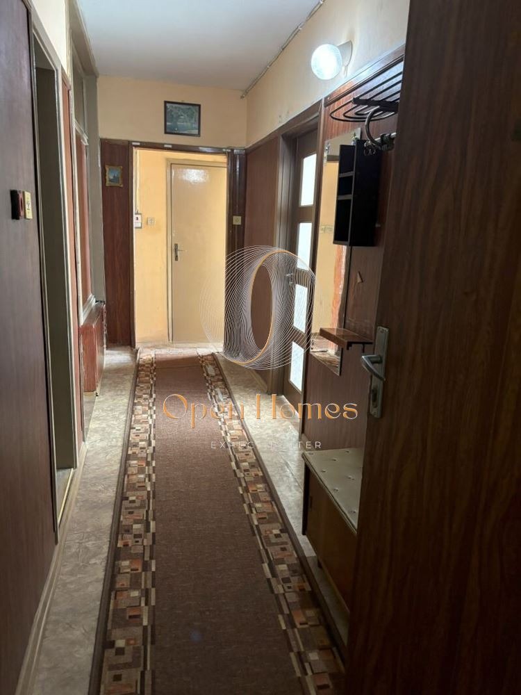 For Sale  2 bedroom Plovdiv , Izgrev , 90 sq.m | 12974759 - image [10]