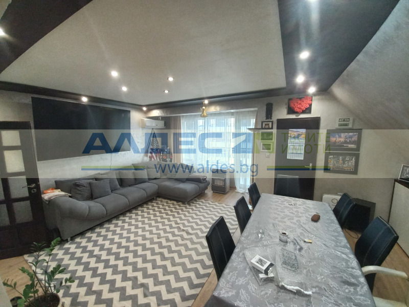 Продава 3-СТАЕН, гр. София, Студентски град, снимка 2 - Апартаменти - 53621179