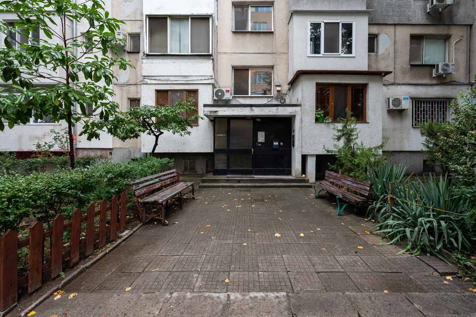 Продава 2-СТАЕН, гр. Пловдив, Кючук Париж, снимка 3 - Апартаменти - 53985290