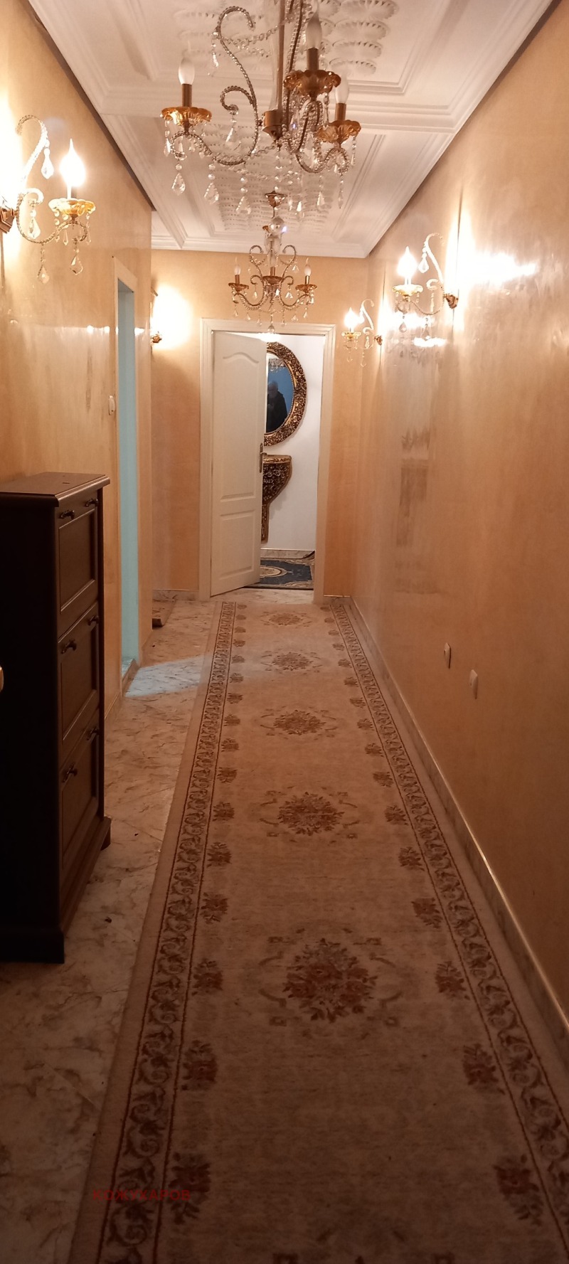 Продава 3-СТАЕН в област Стара Загора, гр. Казанлък - 130 кв.м / 220 000 € » 430 282.60 лв., КОЖУХАРОВ