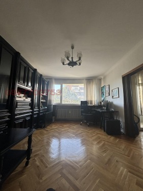 3 camere da letto Krasno selo, Sofia 1