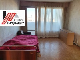 3+ camere da letto Vazrogdentsi, Kardgali 1