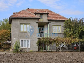 Huis Karaisen, regio Veliko Tarnovo 1