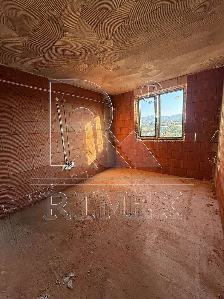 Продава 2-СТАЕН, гр. Пловдив, Остромила, снимка 2 - Апартаменти - 54144779