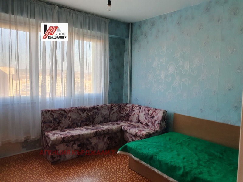 Продается  3+ спальни Кърджали , Възрожденци , 108 кв.м | 78178760 - изображение [2]