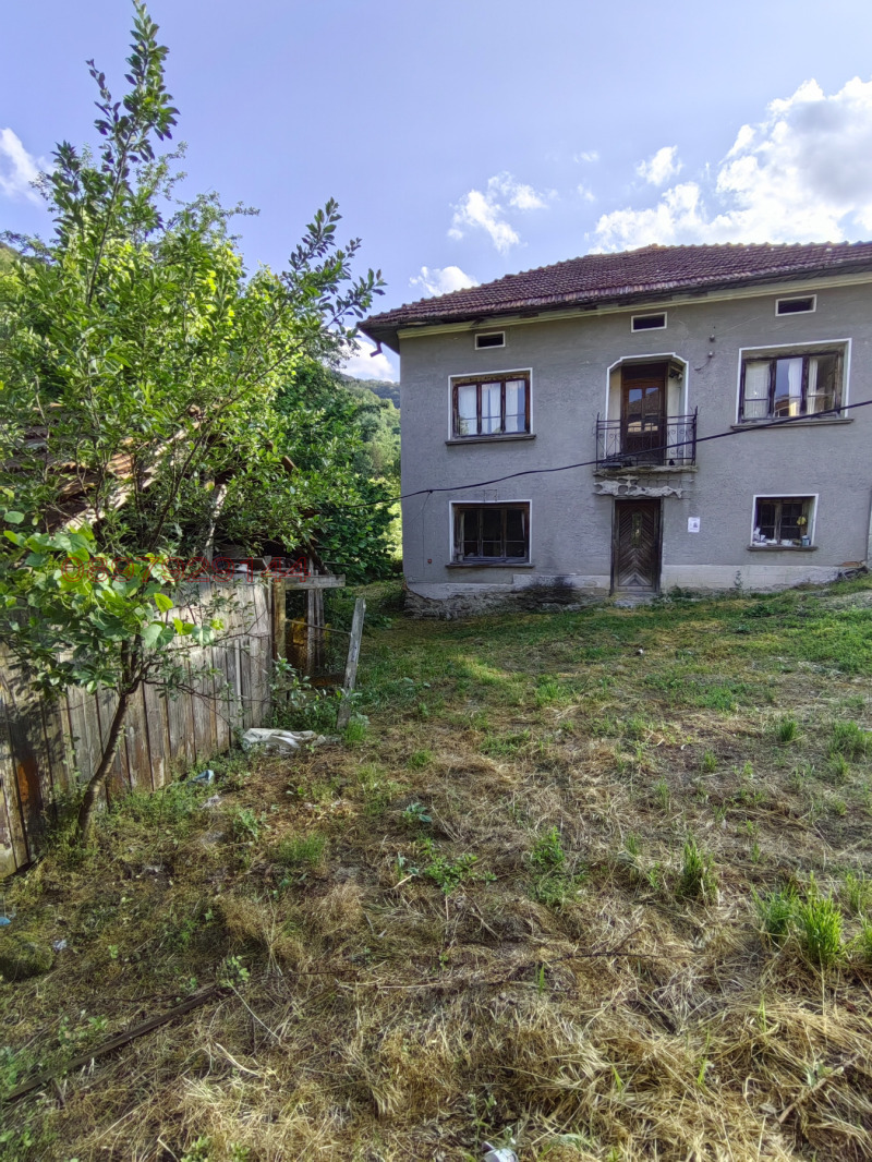 Til salg  Hus region Lovech , Teteven , 150 kvm | 91570140 - billede [2]
