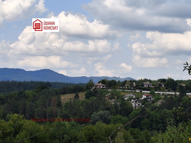 Na sprzedaż  Działka region Łowecz , Aprilci , 2050 mkw | 69697995 - obraz [2]
