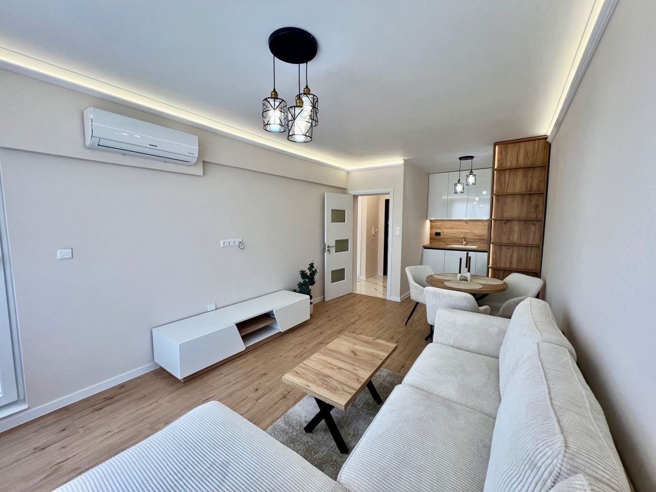 Продава 2-СТАЕН, гр. Пловдив, Остромила, снимка 3 - Апартаменти - 54530477