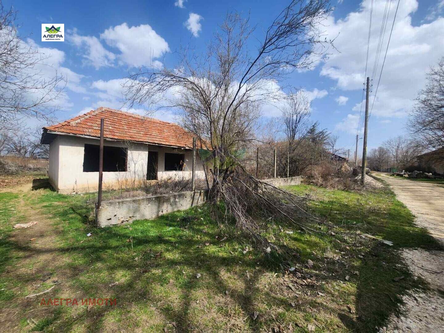 Продава КЪЩА, с. Мало Конаре, област Пазарджик, снимка 2 - Къщи - 49574974