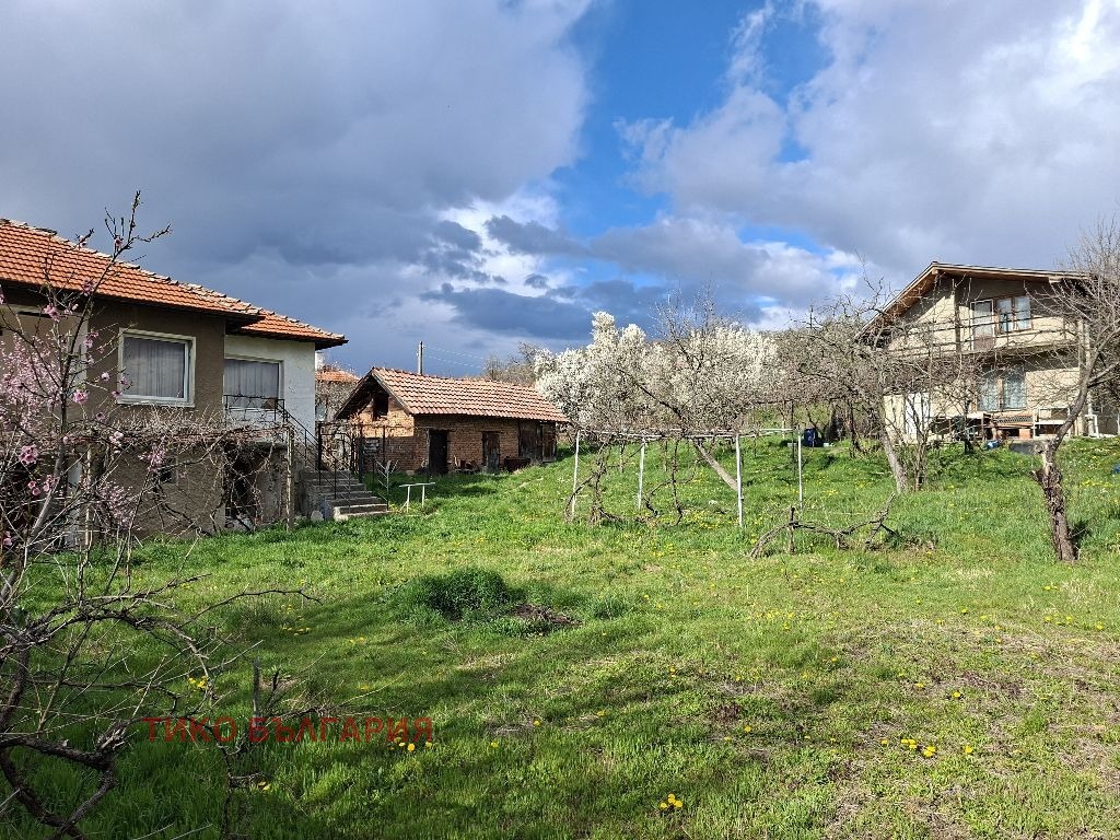 Продава КЪЩА, с. Бабинска река, област Кюстендил