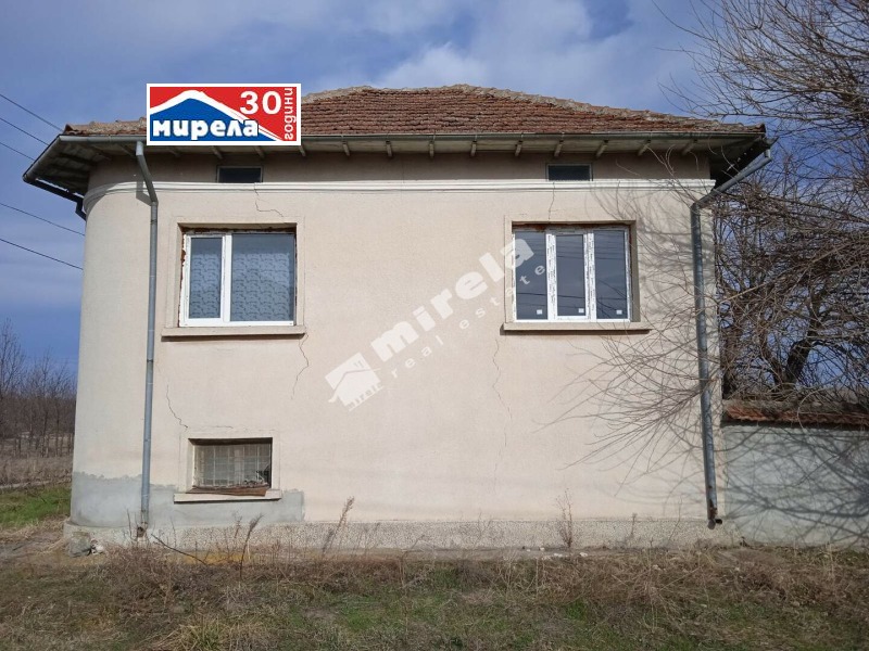 Продава КЪЩА, с. Алеково, област Велико Търново, снимка 3 - Къщи - 46908379