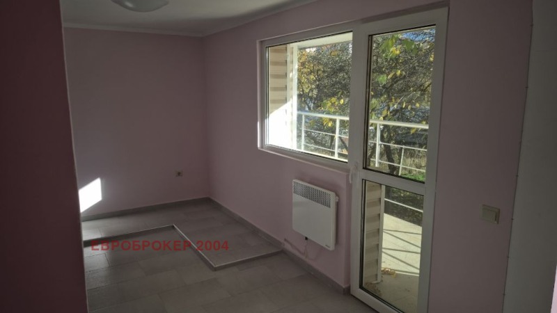 Продава КЪЩА, с. Кладница, област Перник, снимка 5 - Къщи - 52373280