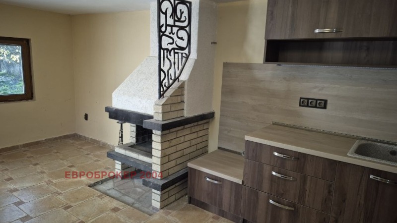 Продава КЪЩА, с. Кладница, област Перник, снимка 2 - Къщи - 52373280