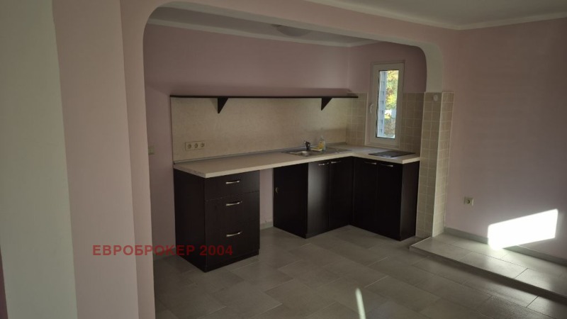 Продава КЪЩА, с. Кладница, област Перник, снимка 4 - Къщи - 52373280