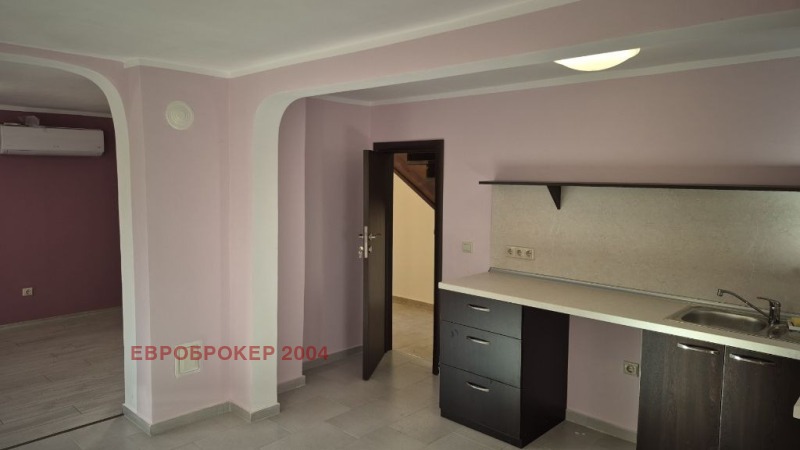 Продава КЪЩА, с. Кладница, област Перник, снимка 3 - Къщи - 52373280