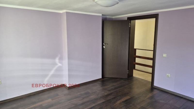 Продава КЪЩА, с. Кладница, област Перник, снимка 8 - Къщи - 52373280