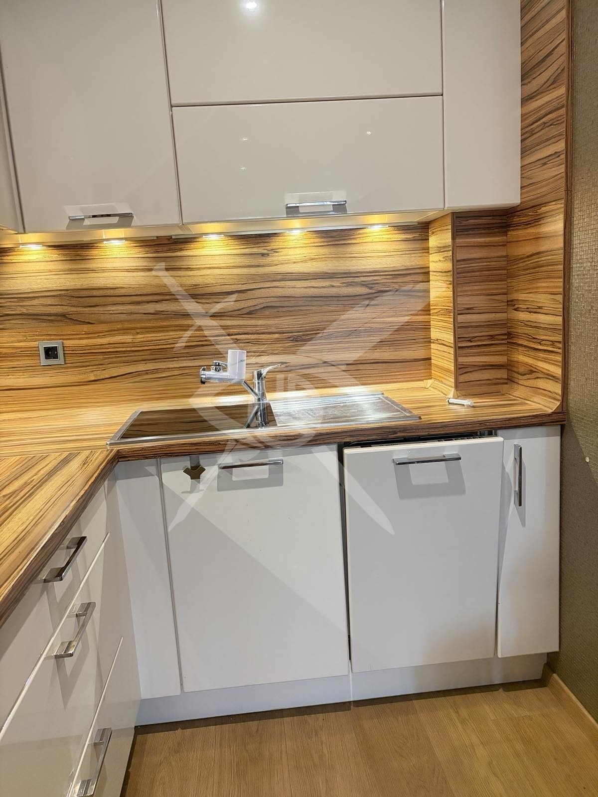 Продава 2-СТАЕН, гр. Стара Загора, Била, снимка 2 - Апартаменти - 56689378