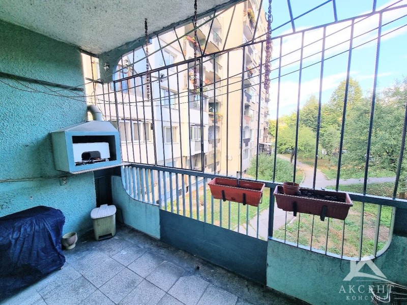 Продава  2-стаен град Перник , Селото , 66 кв.м | 18103274 - изображение [11]