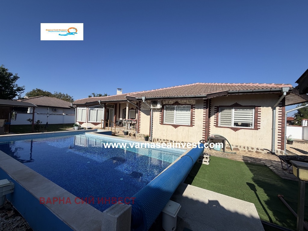 Продава КЪЩА, с. Соколово, област Добрич, снимка 2 - Къщи - 56140703
