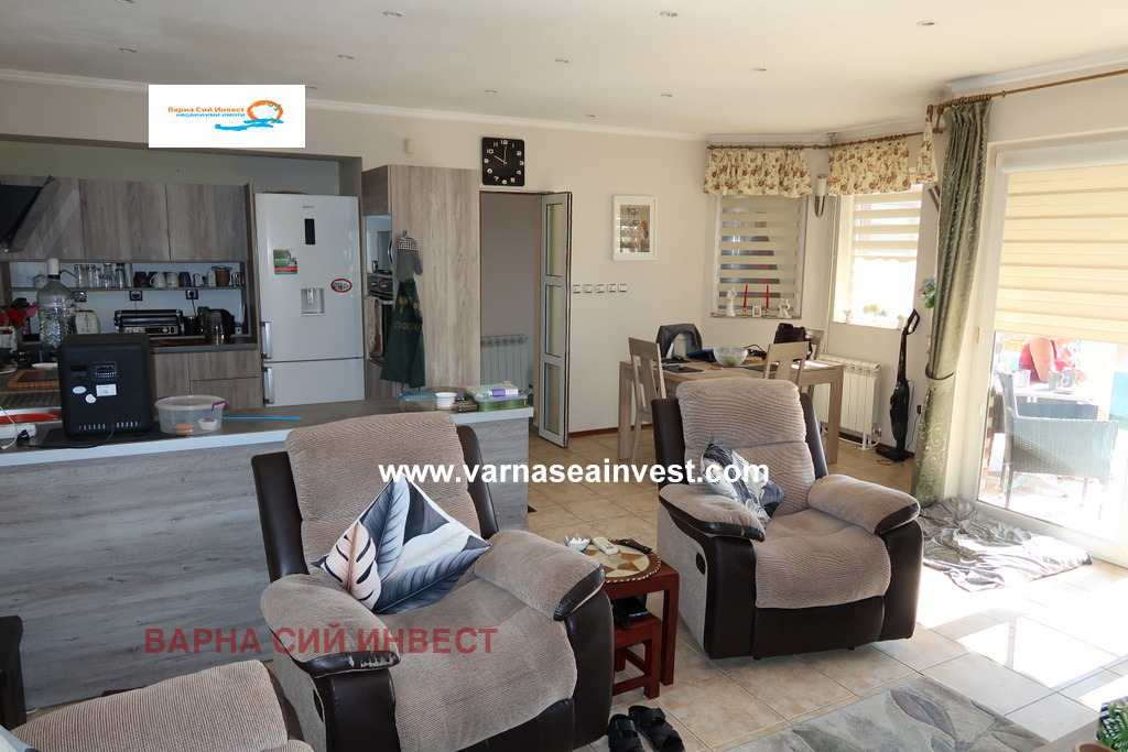 Продава КЪЩА, с. Соколово, област Добрич, снимка 17 - Къщи - 56140703