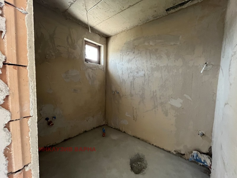 À venda  2 quartos Varna , k.k. Sv.Sv. Konstantin i Elena , 103 m² | 73199076 - imagem [5]