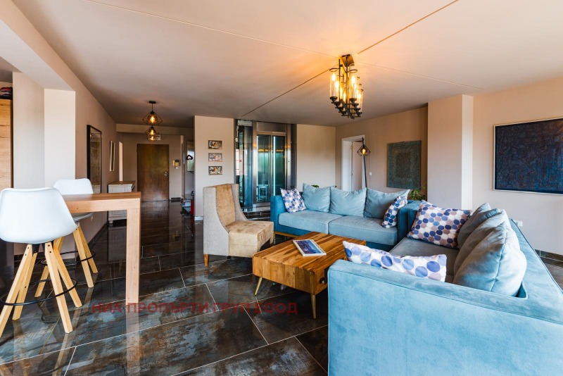 De vânzare  3+ dormitor Burgas , Țentâr , 337 mp | 14620303 - imagine [8]