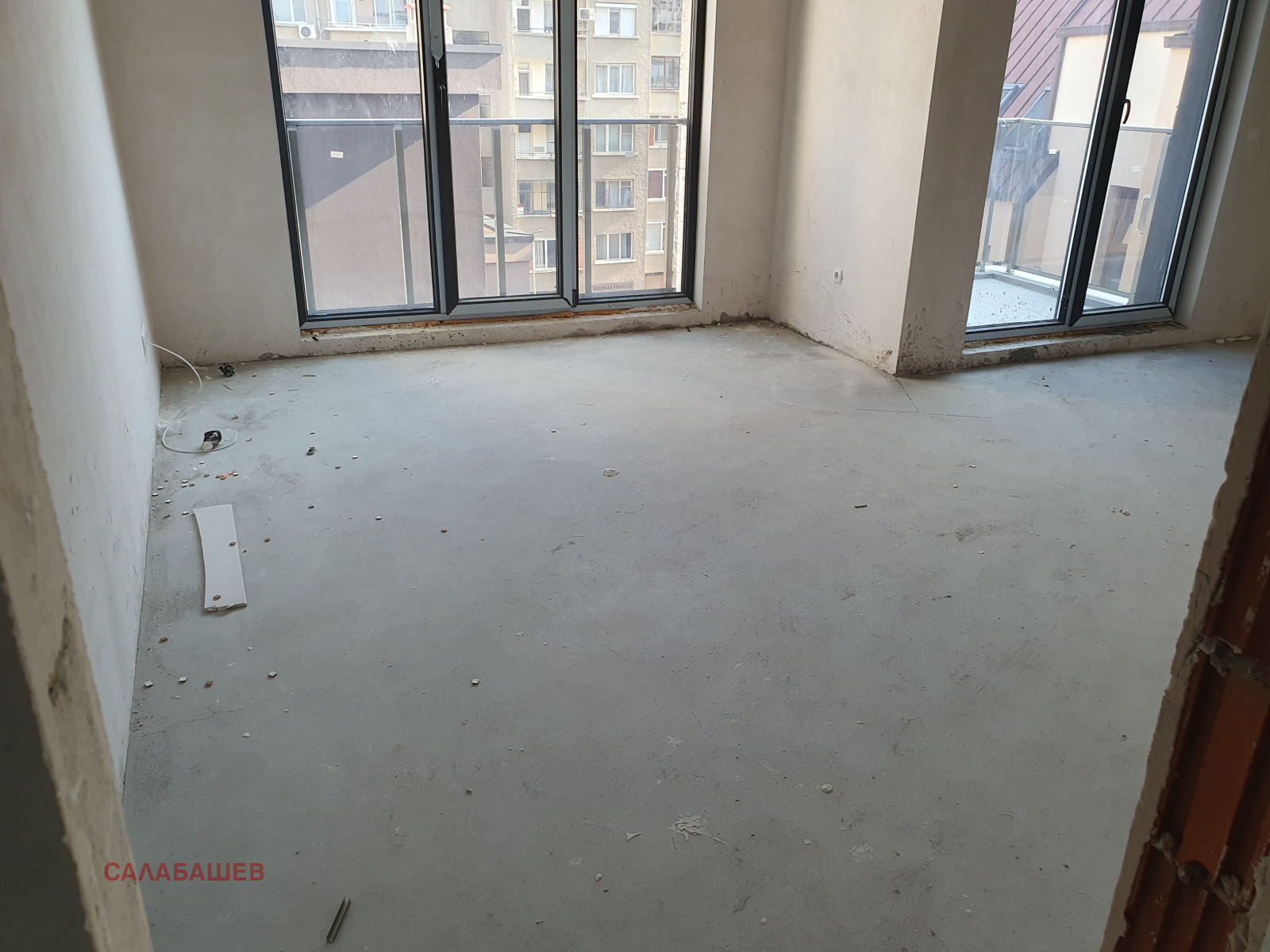 Продава  3-стаен област Стара Загора , гр. Казанлък , 100 кв.м | 92098236