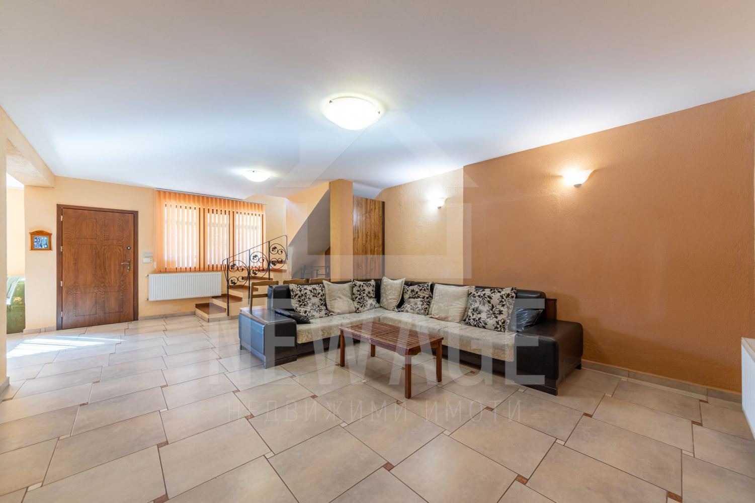 Продава КЪЩА, с. Кичево, област Варна, снимка 2 - Къщи - 54110469