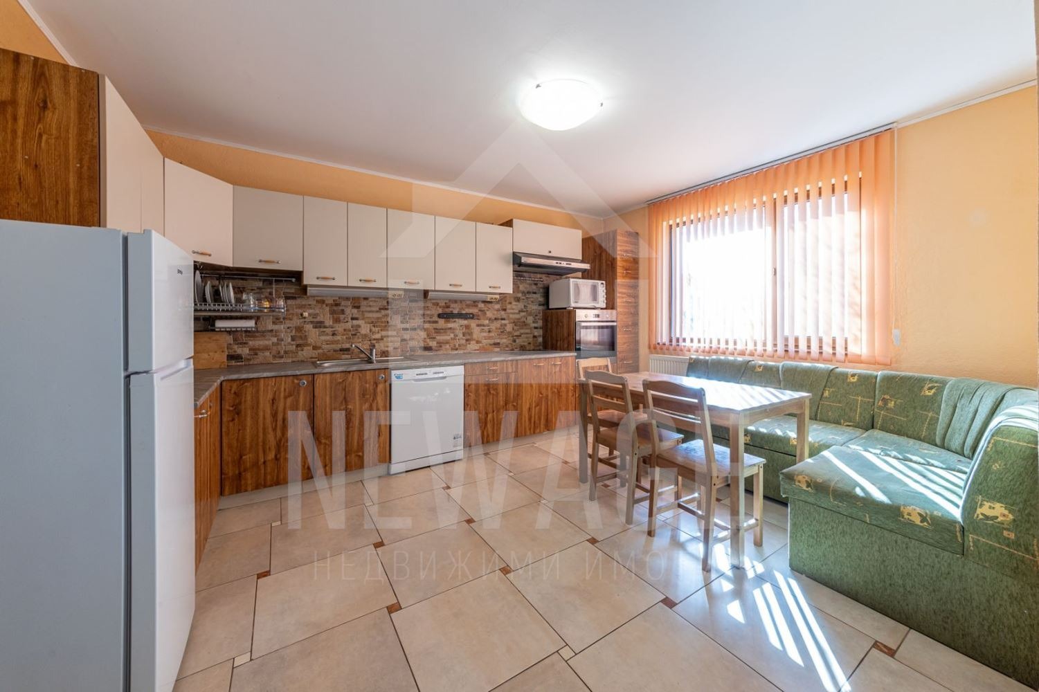 Продава КЪЩА, с. Кичево, област Варна, снимка 4 - Къщи - 54110469