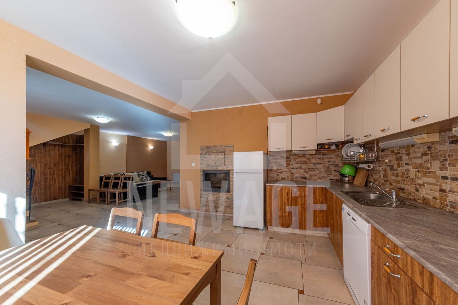 Продава КЪЩА, с. Кичево, област Варна, снимка 3 - Къщи - 54110469