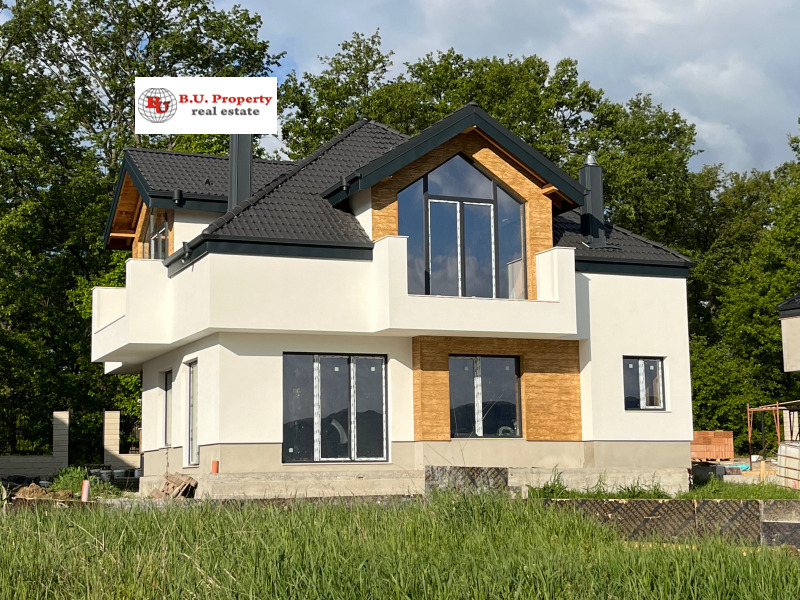На продаж  Будинок область Перник , Кладница , 242 кв.м | 71001345