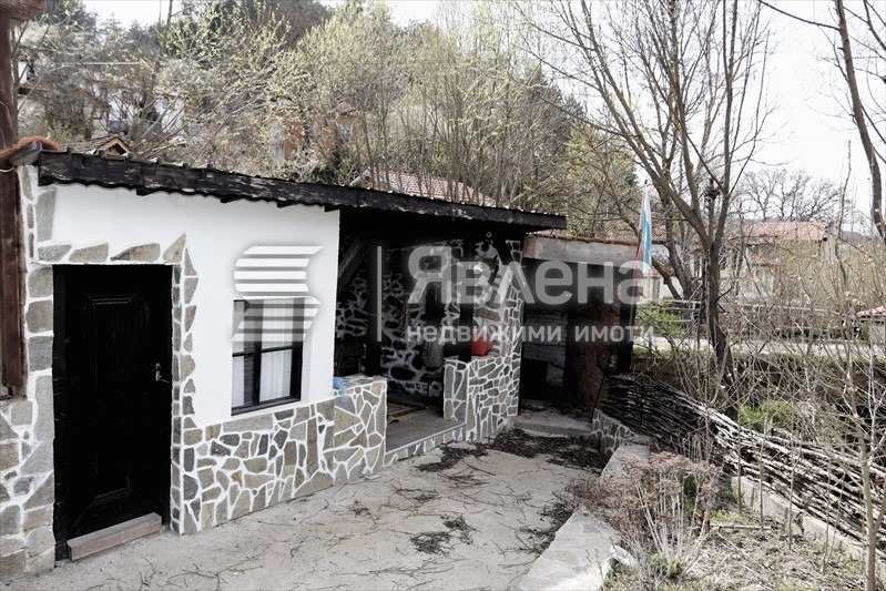Продава КЪЩА, с. Свежен, област Пловдив, снимка 3 - Къщи - 54459231