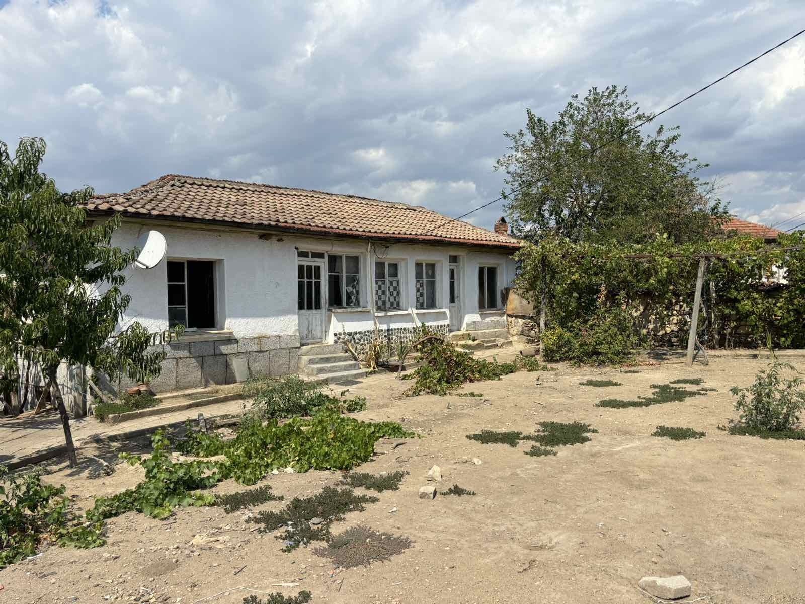 Продава КЪЩА, с. Пролом, област Пловдив