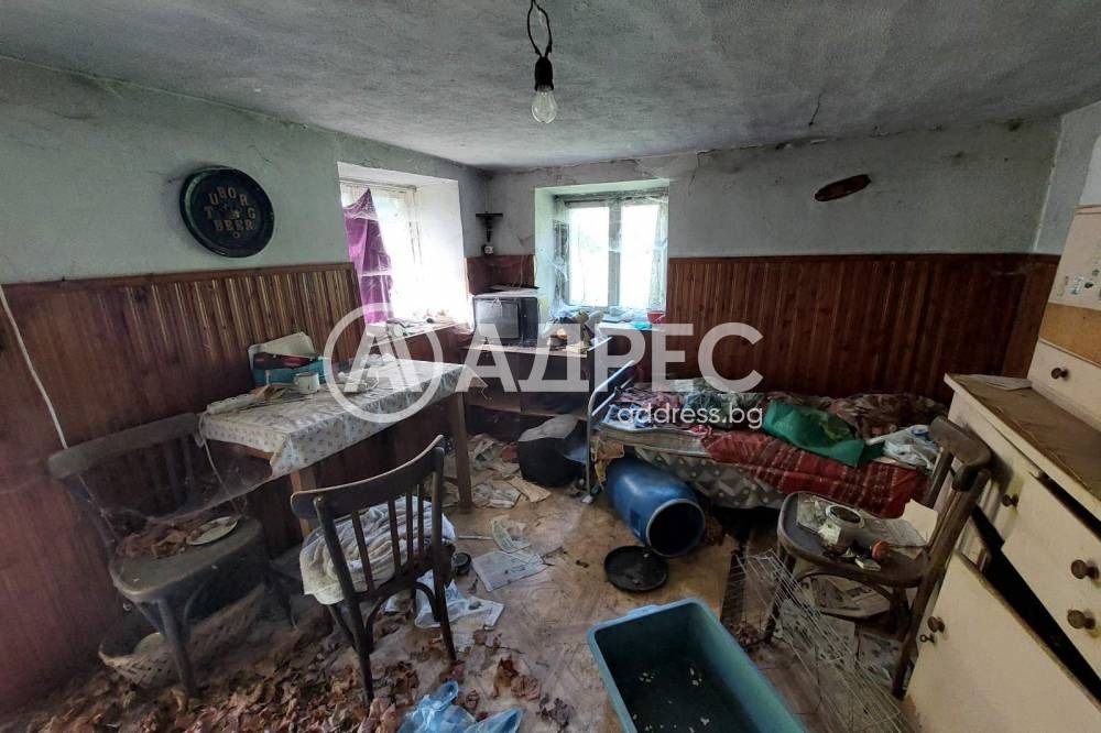 Продава КЪЩА, с. Горна Гращица, област Кюстендил, снимка 12 - Къщи - 54640640
