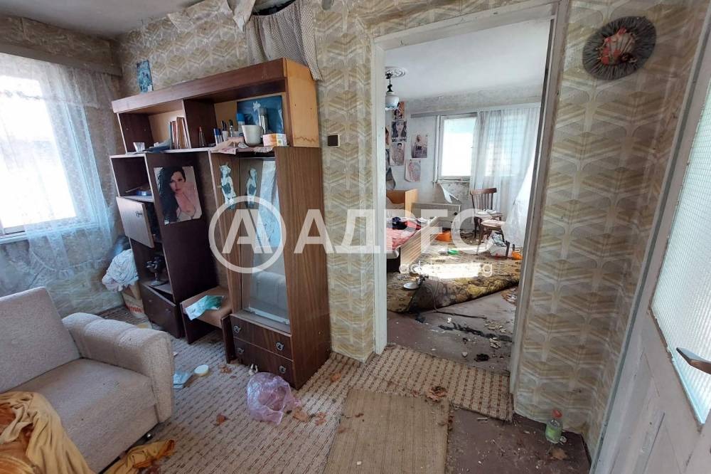 Продава КЪЩА, с. Горна Гращица, област Кюстендил, снимка 9 - Къщи - 54640640