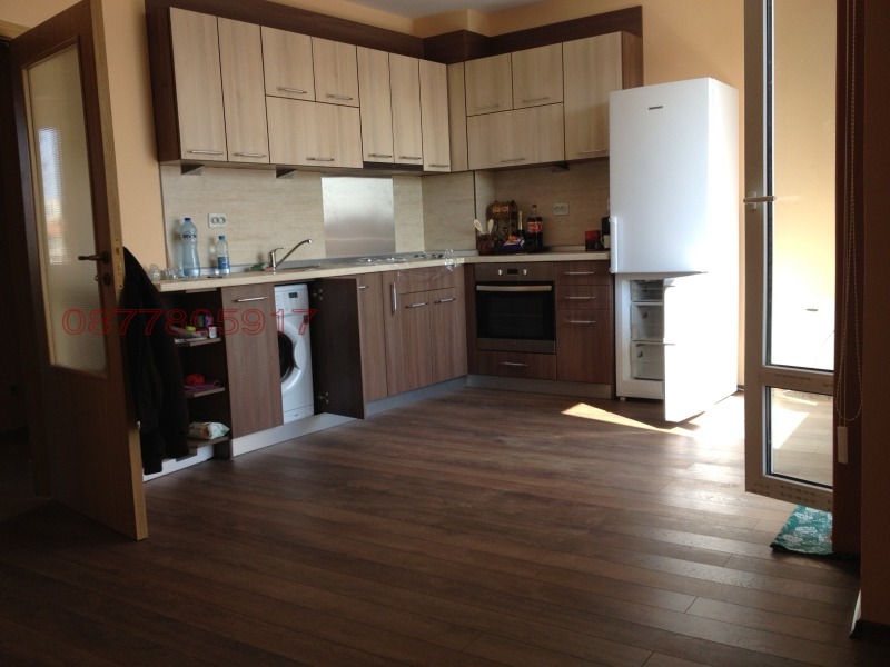 Продава 3-СТАЕН, гр. Пазарджик, Идеален център, снимка 4 - Апартаменти - 52784244